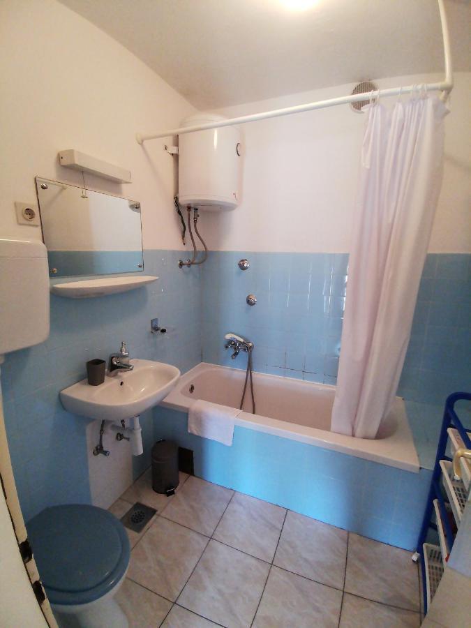 Room Dobrenka Hvar Bagian luar foto