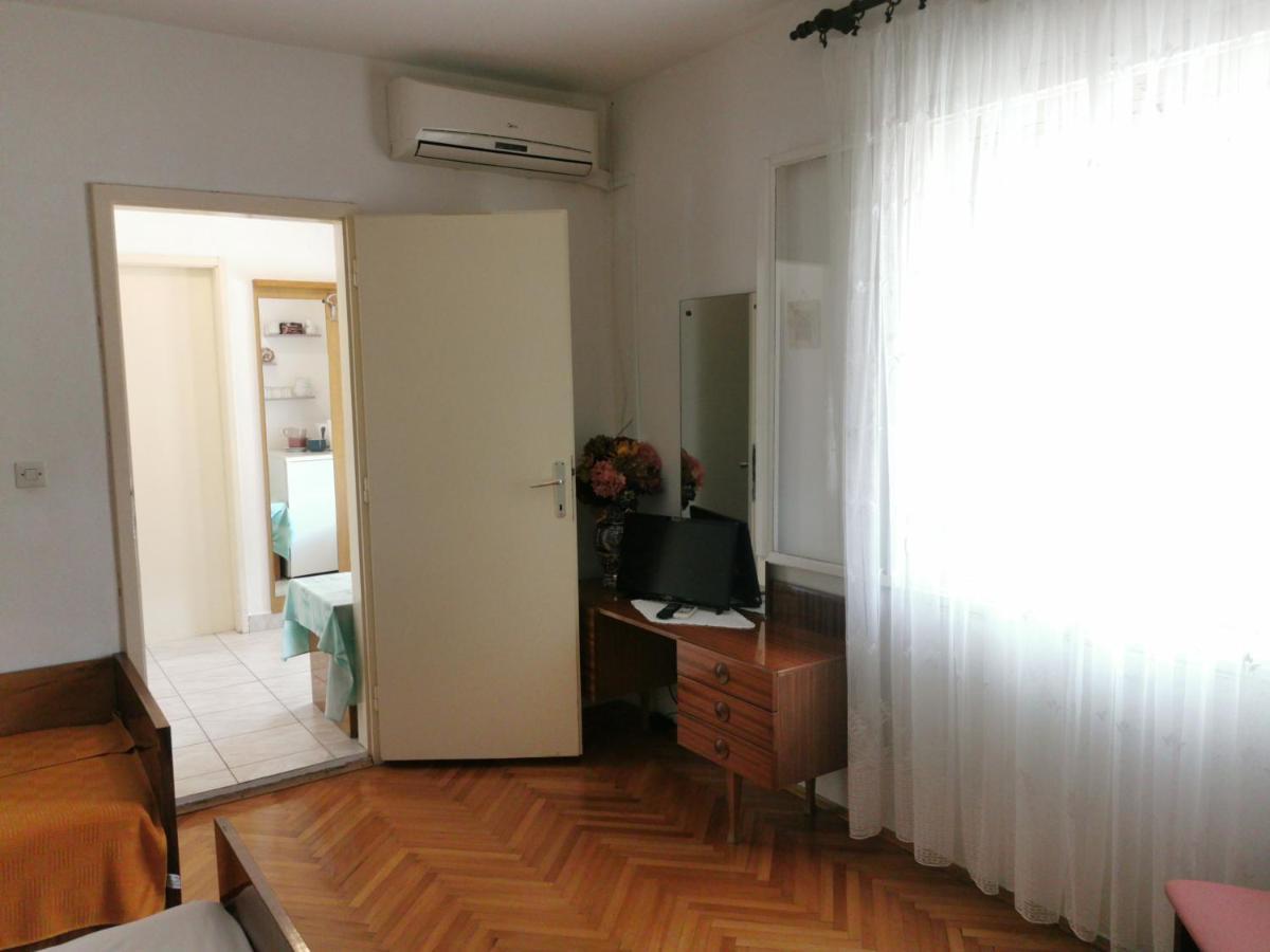 Room Dobrenka Hvar Bagian luar foto